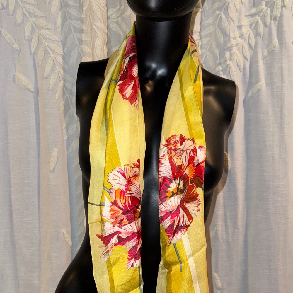 Ellen Tracy 100% Silk Yellow Floral Scarf – Elegant Accessory